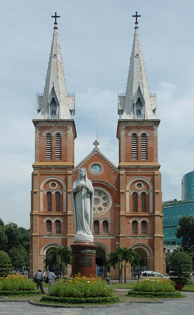 Nhà thờ đức bà Sài Gòn
